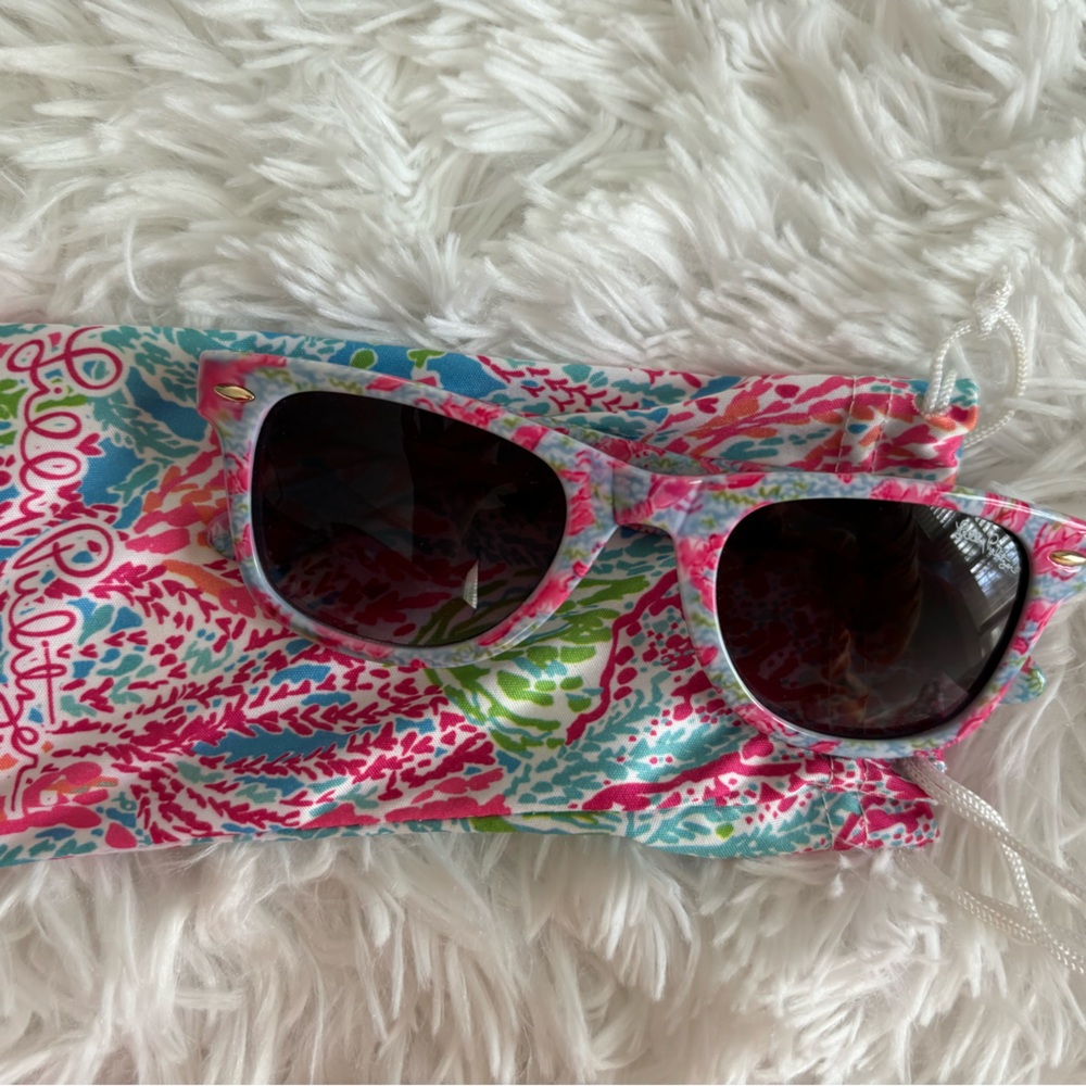 COPY - Lily Pulitzer sunglasses with case! pink patterned